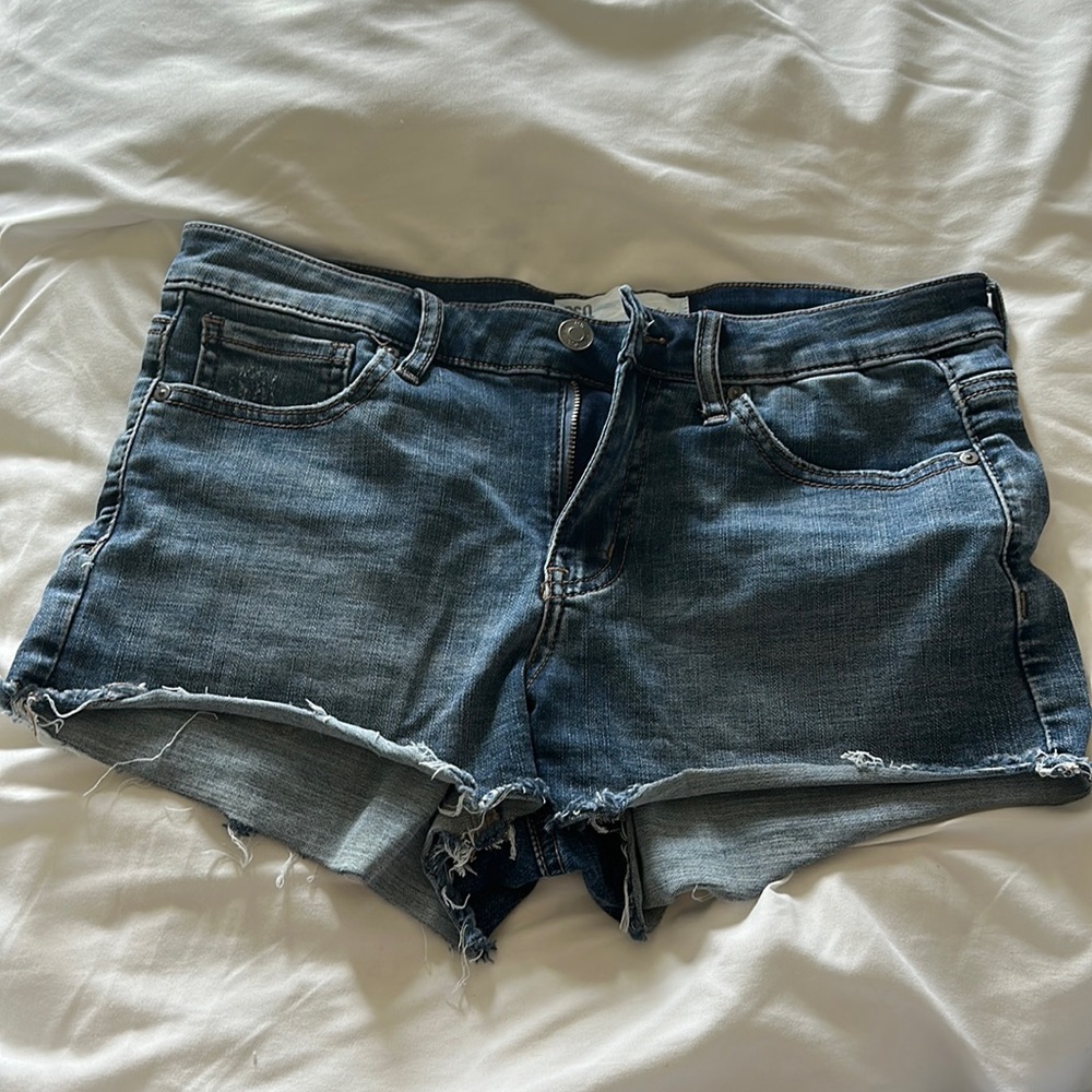 RSQ Mid Rise Fray Jean Shorts